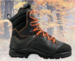 Solidur KAILASH2 Class 2 Chainsaw Boots KAI<br />Retail Price &pound;181.16 ex. VAT<br />Sizes 36 - 50