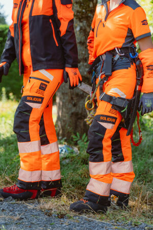Solidur Ultralight Type C Chainsaw Trousers<br />ULPHRI1C Man<br />Retail Price &pound;371.58 + VAT<br />Sizes XS - 3XL<br /><br />ULPHRI1C7P - long leg - M - XL
